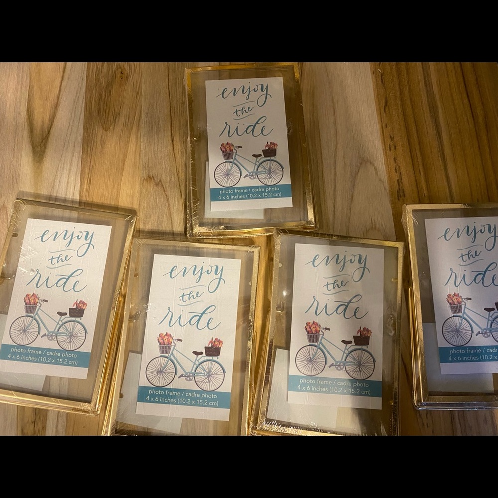 BRAND NEW 5pc Gold Picture Frame 4x6